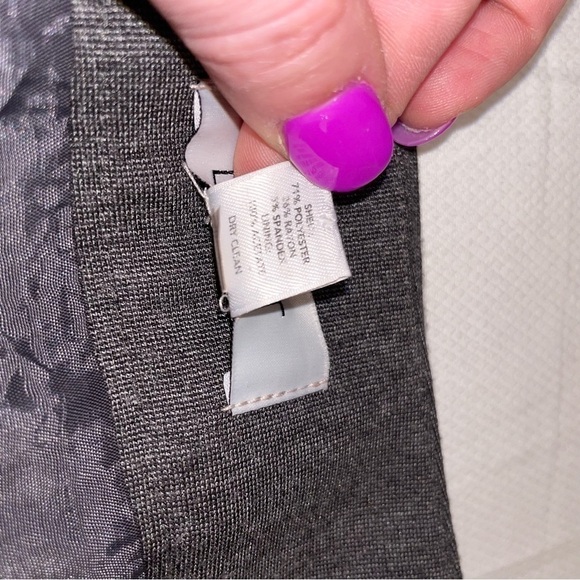 Loft Grey Skirt with back pleat size 8 pencil skirt - Picture 5 of 15